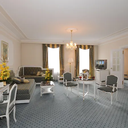 إسبلانادي سبا اند غولف ريزورت فندق 5*