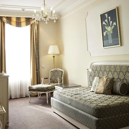 فندق إسبلانادي سبا اند غولف ريزورت