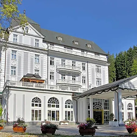 Esplanade And Golf 5*