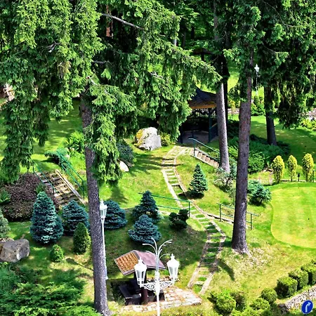 Esplanade And Golf
